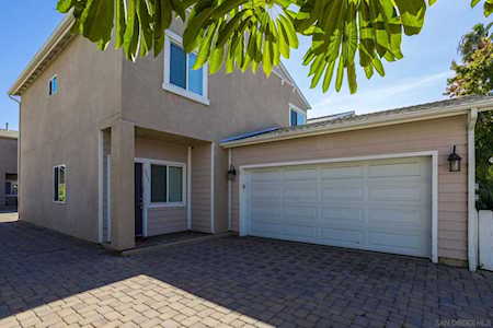951 13Th St Imperial Beach, CA 91932
