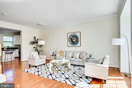 4625 Deerwatch Dr Chantilly, VA 20151