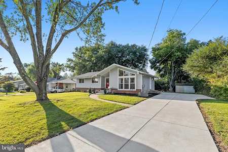 8334 Wesleyan St Vienna, VA 22180