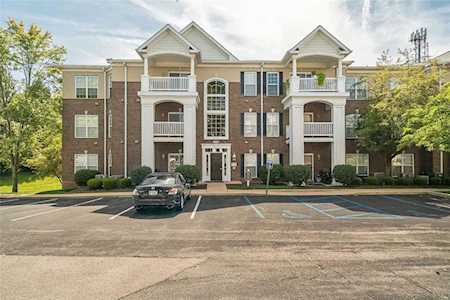 13115 Mill Crossing Ct St Louis, MO 63141
