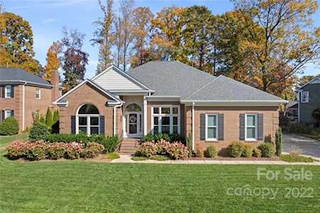 141 Prestwood Ln Mooresville, NC 28117