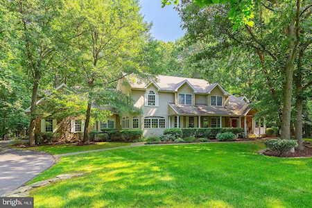 5 Shawnee Dr Wenonah, NJ 08090