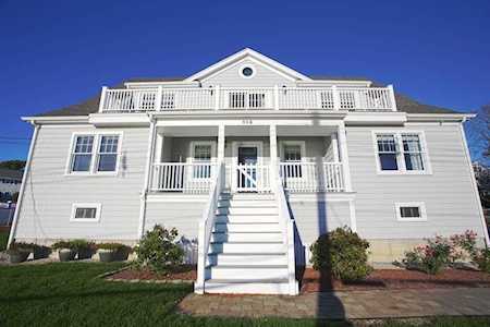 884 Nantasket Ave Hull, MA 02045