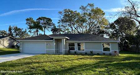 3027 Silver Palm Drive Edgewater, FL 32141