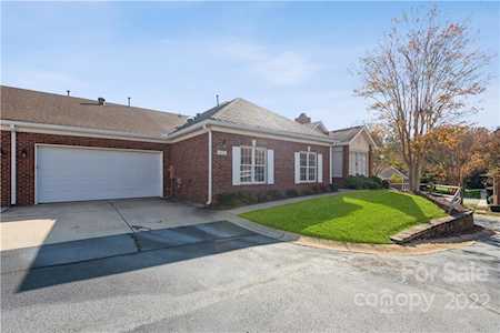 8523 Windsor Ridge Dr Charlotte, NC 28277