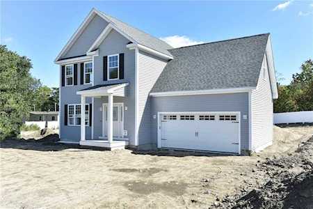 836 Sachem Rd North Kingstown, RI 02852