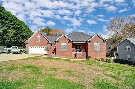 4600 Old Stone Ln Gastonia, NC 28056