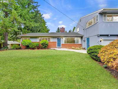 4803 SW Hamilton ST Portland, OR 97221