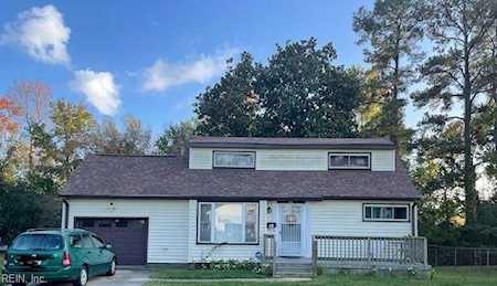 1041 Towanda Rd Virginia Beach, VA 23464