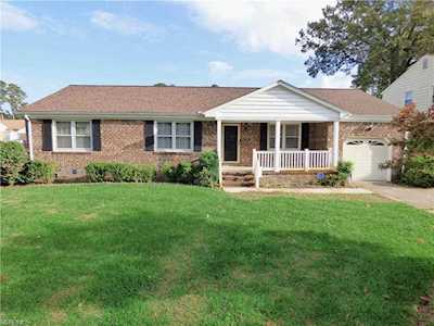 5504 Macguffie St Virginia Beach, VA 23464