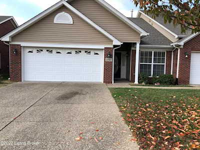3202 Stony Farm Dr Louisville, KY 40299