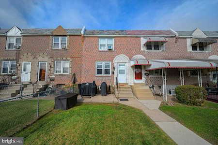 209 Cambridge Rd Clifton Heights, PA 19018