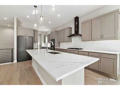 1852 Vista Valley Dr Windsor, CO 80550