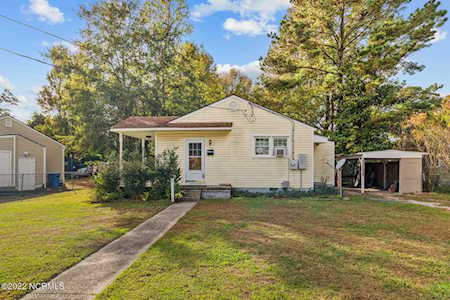 524 New River Drive Jacksonville, NC 28540