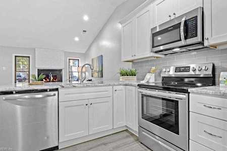 4313 Lumberjack Dr Virginia Beach, VA 23462