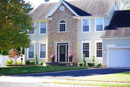 747 Hill St Lanoka Harbor, NJ 08734