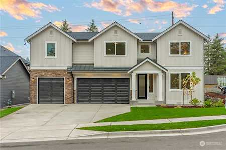18594 Sawgrass Dr NE Poulsbo, WA 98370