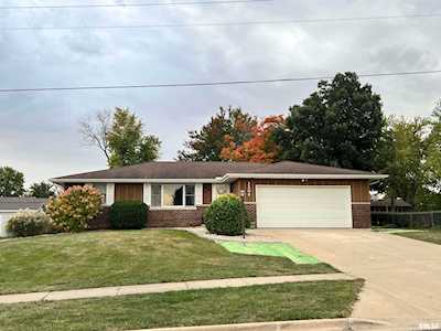 1204 W Progress St Metamora, IL 61548
