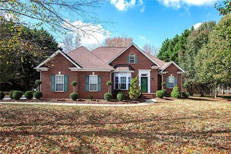 2315 Potter Downs Dr Waxhaw, NC 28173