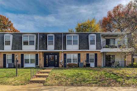 1680 Herault Place St Louis, MO 63125
