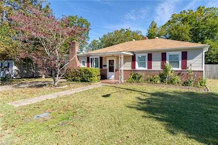 221 Beacon Rd Portsmouth, VA 23702