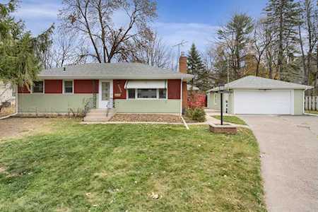 2426 7th Avenue E North Saint Paul, MN 55109