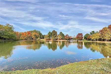 3127 Windbluff Dr Charlotte, NC 28277