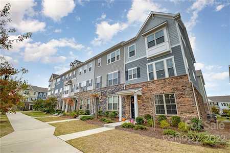 1130 Doveridge St Charlotte, NC 28273