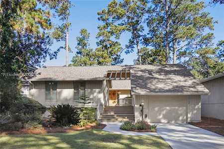 37 Deer Run Ln Hilton Head Island, SC 29928