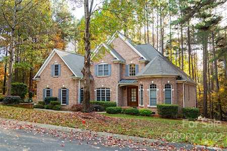 8831 Ashby Pointe Ct Sherrills Ford, NC 28673