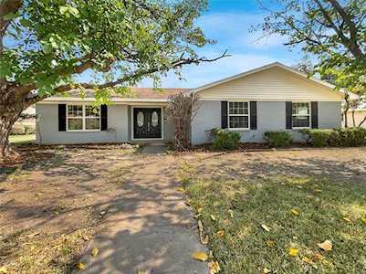 5509 Greenbriar Street Greenville, TX 75402