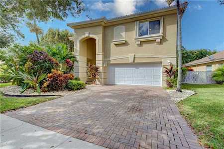 865 Gazetta Way West Palm Beach, FL 33413