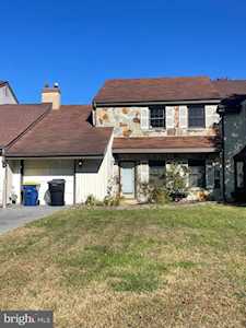11 S Turnberry Dr Dover, DE 19904