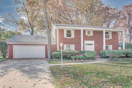 1609 Greenbrier Drive Elkhart, IN 46514