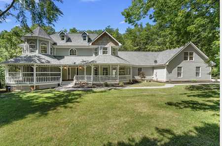 1136 Longview Dr Hendersonville, TN 37075