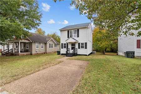 219 Clifton St Hampton, VA 23661