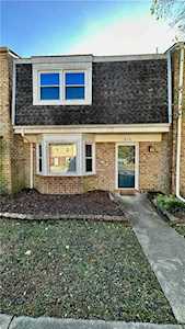 412 Longleaf Rd Virginia Beach, VA 23454