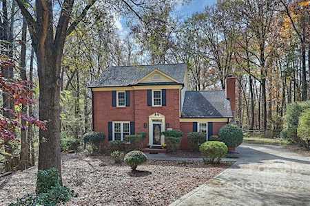 4522 Woods End Ln Charlotte, NC 28277