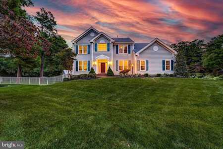 2915 Hibbard St Oakton, VA 22124