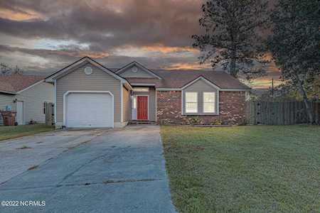 2600 Idlebrook Circle Midway Park, NC 28544