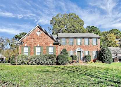 6627 Marion Lavern Rd Huntersville, NC 28078
