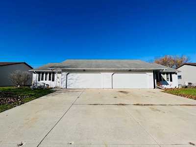 2232 Crary St Ashwaubenon, WI 54304