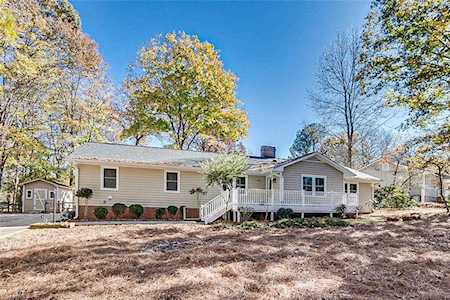 578 Pinewood Road Asheboro, NC 27205