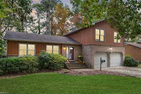 423 Fox Hill Rd Hampton, VA 23669
