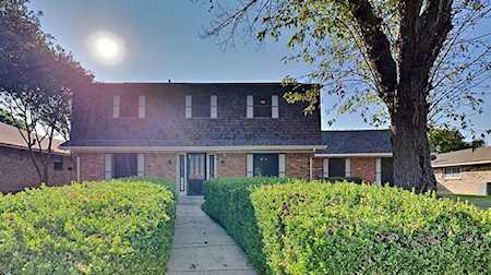 2416 Heather Hill Lane Plano, TX 75075