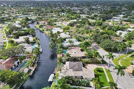 98 SW 8th Avenue Boca Raton, FL 33486
