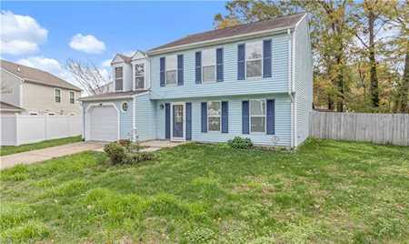 1004 Hackney Brief Virginia Beach, VA 23455