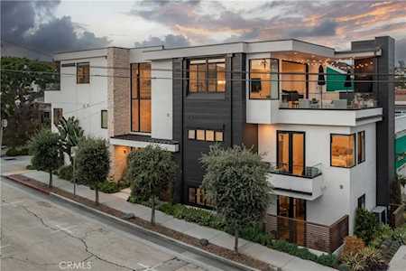 3218 Morningside Dr Hermosa Beach, CA 90254