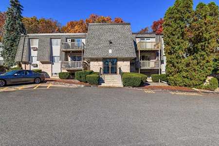 1560 Douglas Ave #D49 North Providence, RI 02904