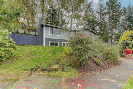 2612 Whitworth Ct S Renton, WA 98055